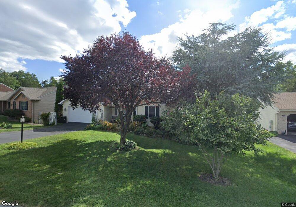 122 Dartmouth Dr, Hagerstown, MD 21742 - photo 1