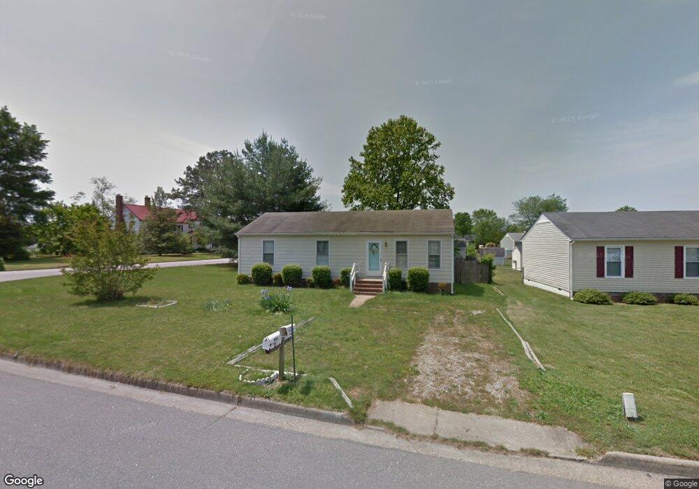 8812 Gunsight Ln, North Chesterfield, VA 23237 - photo 1