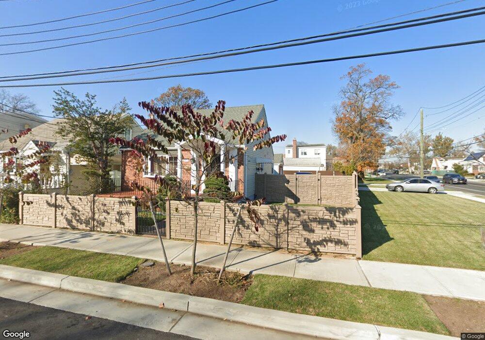 14304 257th St, Rosedale, NY 11422 - photo 1