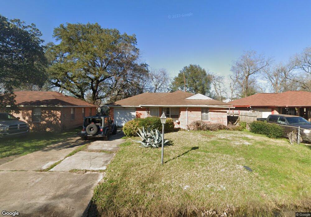 819 E 43rd St, Houston, TX 77022 - photo 1