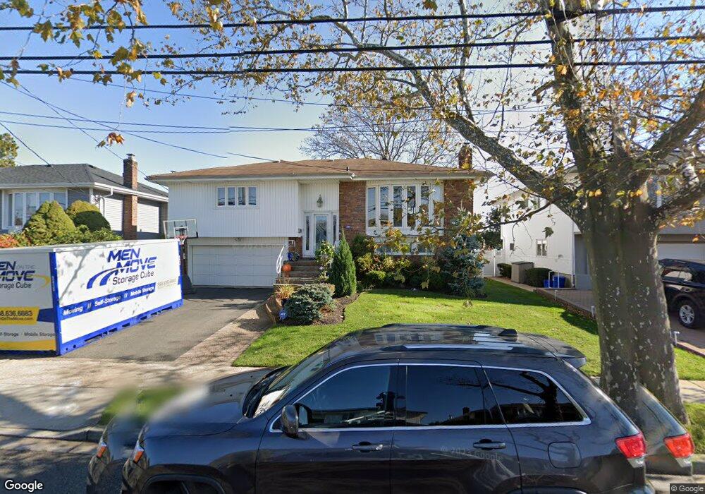 501 Links Dr E, Oceanside, NY 11572 - photo 1