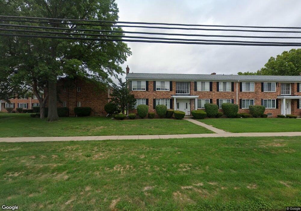 29658 Hoover Rd unit 136I, Warren, MI 48093 - photo 1