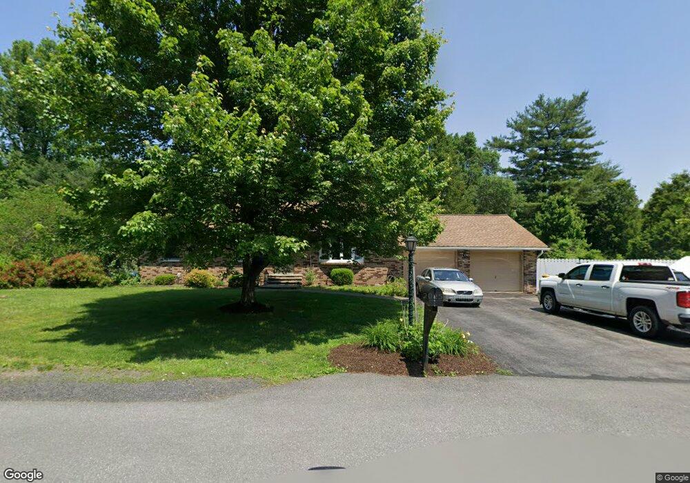 124 Jodi Dr, Stroudsburg, PA 18360 - photo 1