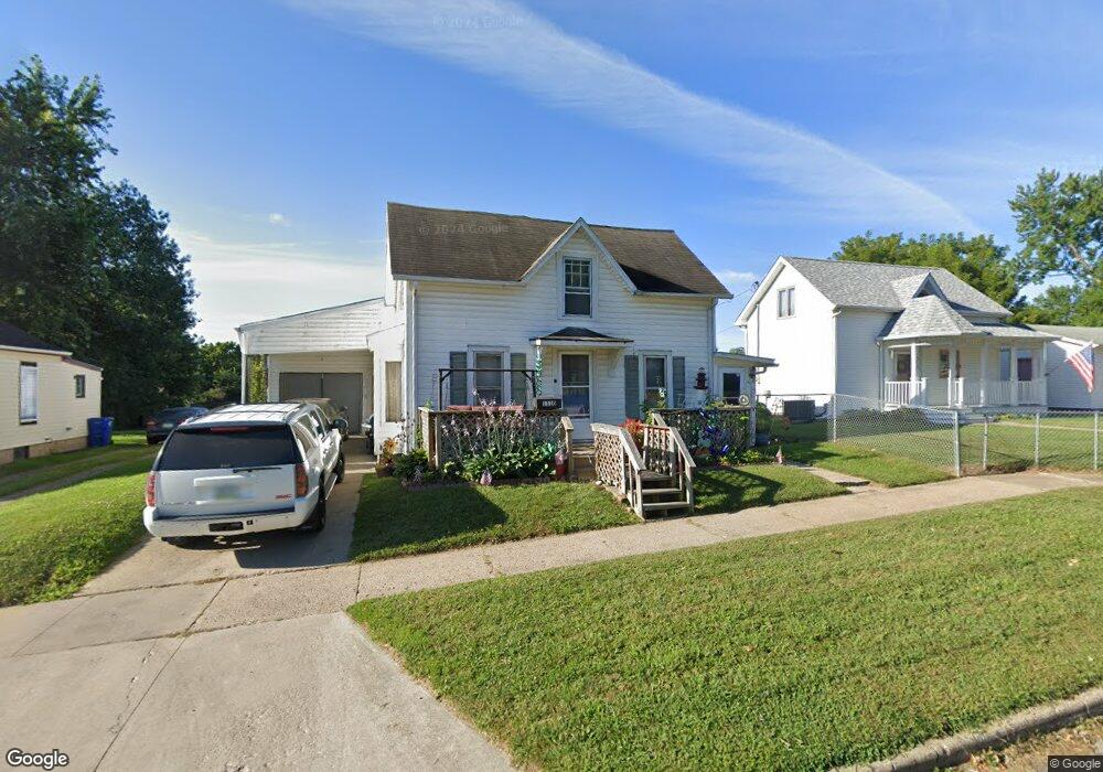 1310 W Linn St, Marshalltown, IA 50158 - photo 1