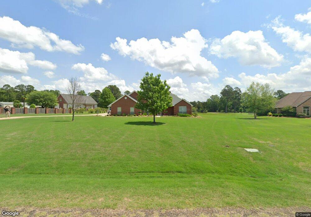 305 Beaver Lake Cir, Texarkana, TX 75501 - photo 1