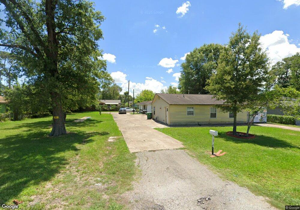 13514 Sacramento St, Houston, TX 77015 - photo 1