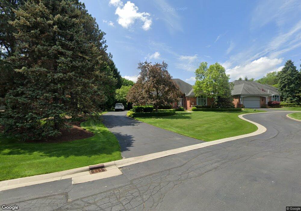 2717 Glenbrooke Ct, Bloomfield Hills, MI 48302 - photo 1
