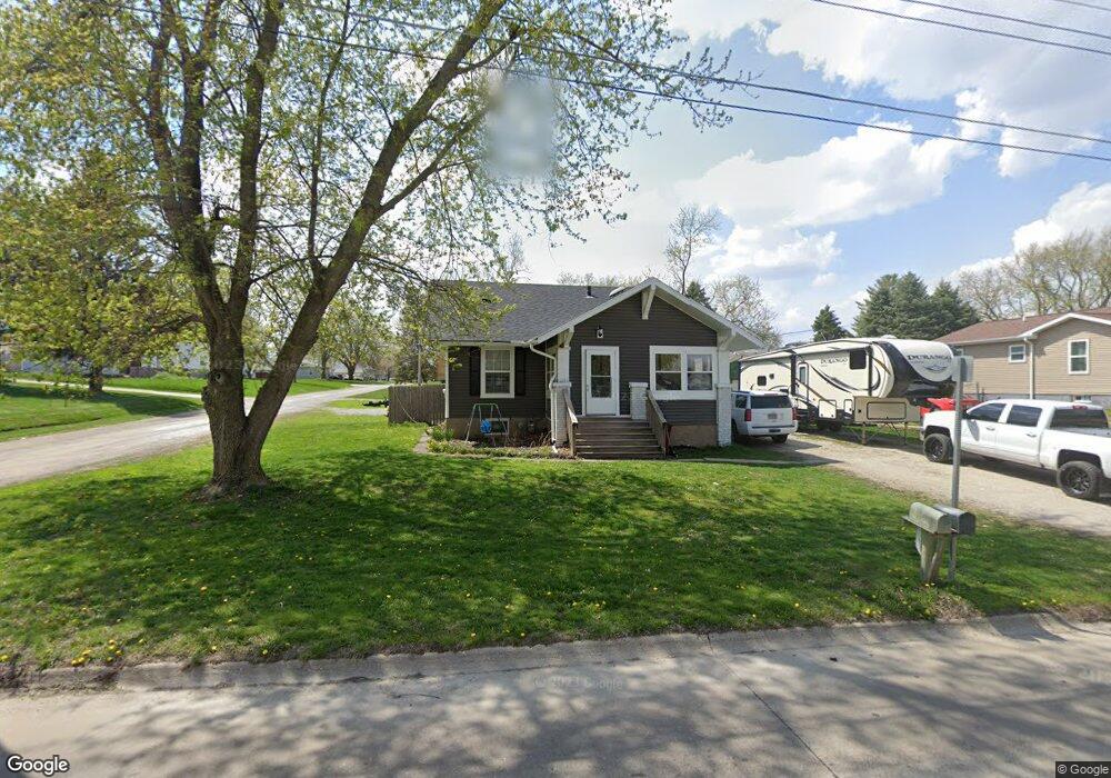 621 E 12th St S, Newton, IA 50208 - photo 1
