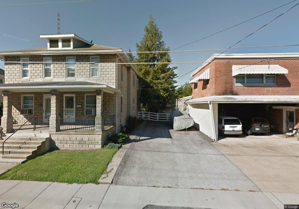 310 N Queen St, Littlestown, PA 17340 - photo 1