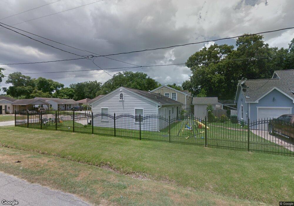 4155 Wynona St, Houston, TX 77087 - photo 1
