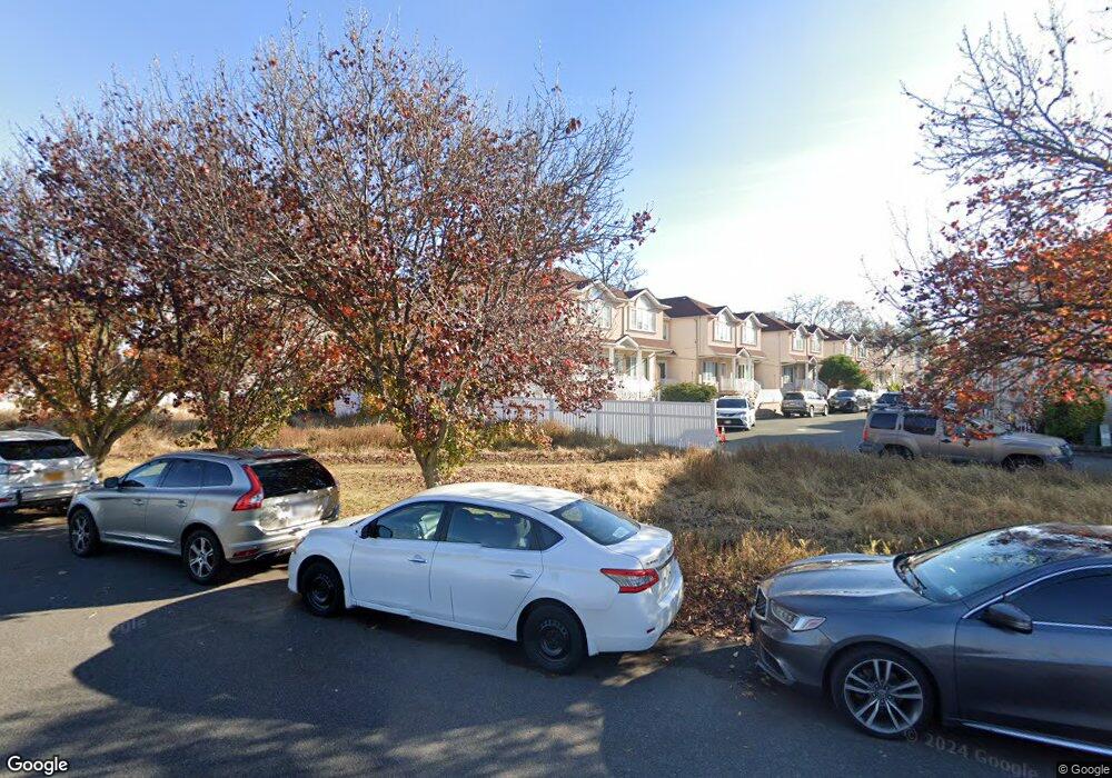 47 Chesterfield Ln, Staten Island, NY 10314 - photo 1