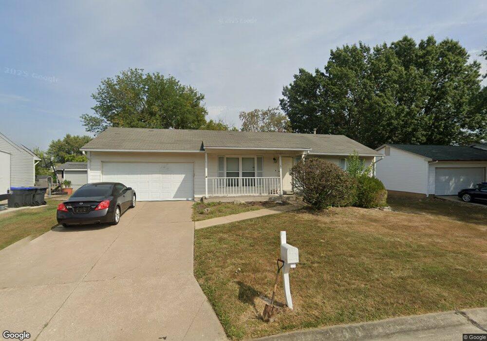 1341 Osage Meadows Dr, O Fallon, MO 63366 - photo 1