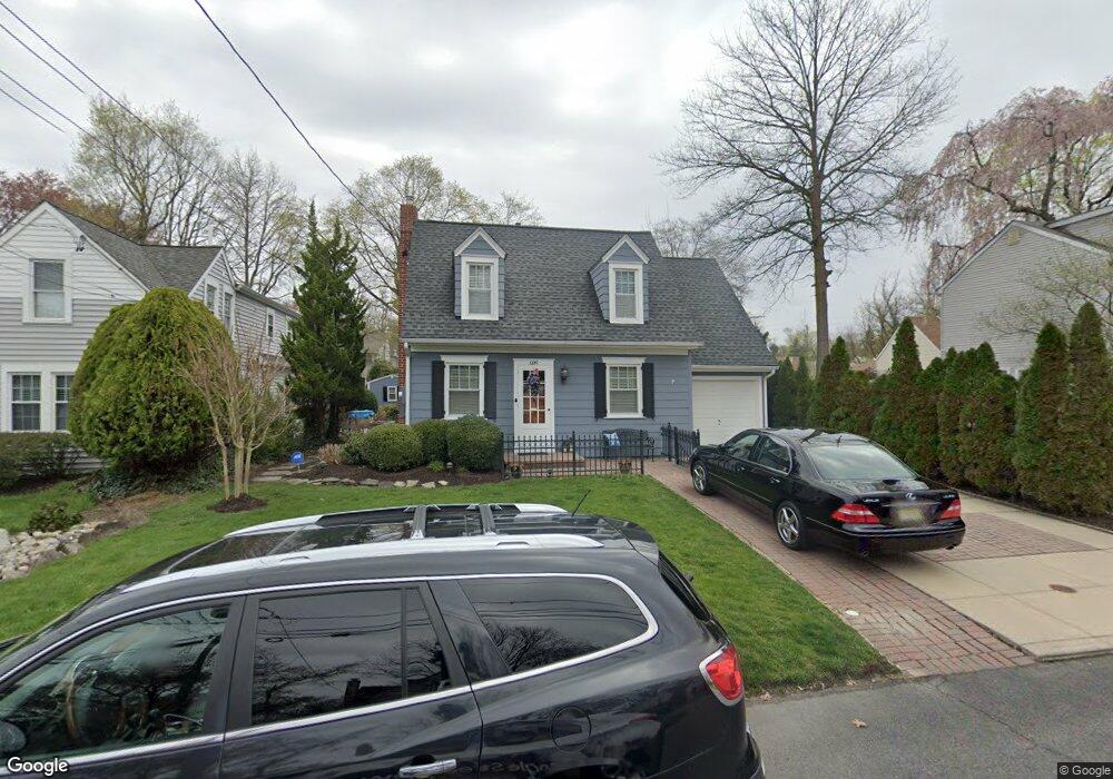 609 Maple Ct, Moorestown, NJ 08057 - photo 1