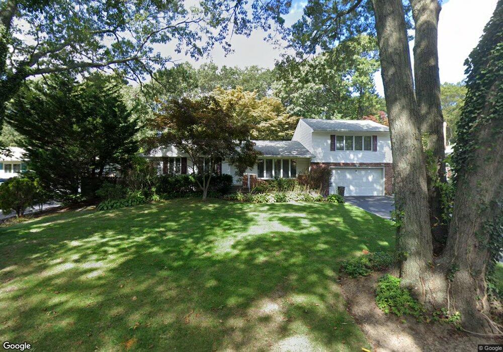 55 Robin Dr, Hauppauge, NY 11788 - photo 1