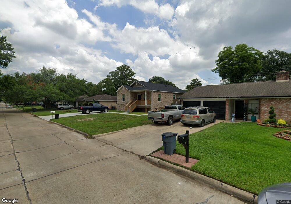 16907 Townes Rd, Friendswood, TX 77546 - photo 1