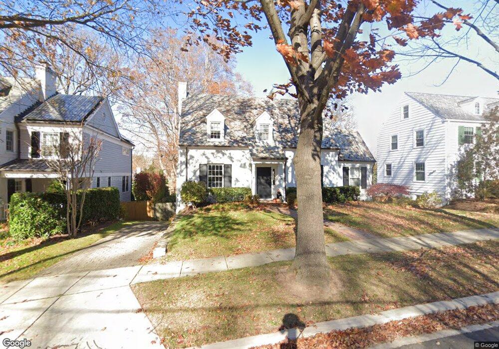 4111 Aspen St, Chevy Chase, MD 20815 - photo 1