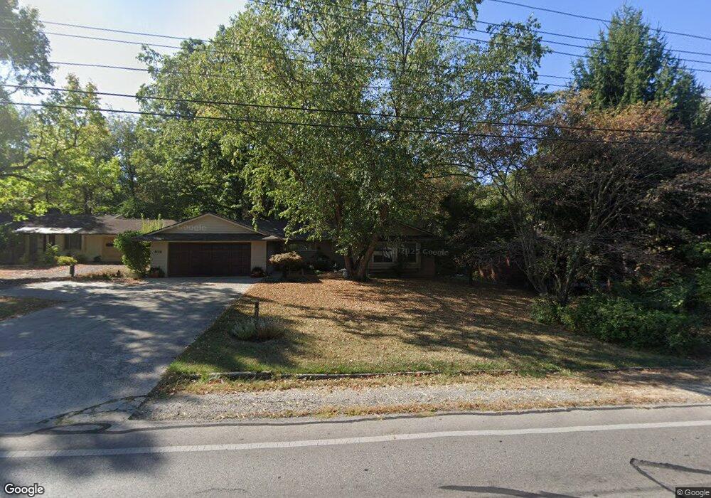 519 E Cooke Rd, Columbus, OH 43214 - photo 1