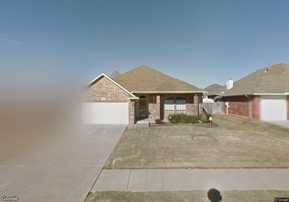 1805 NE 11th St, Moore, OK 73160 - photo 1