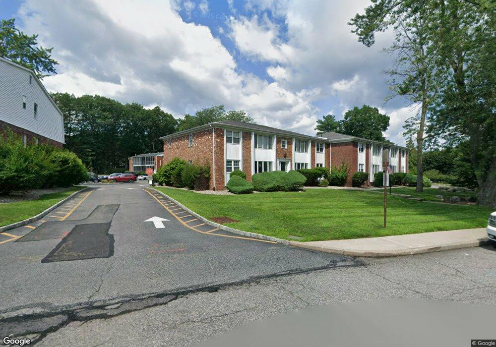 3 Essex Ln unit C1, Suffern, NY 10901 - photo 1