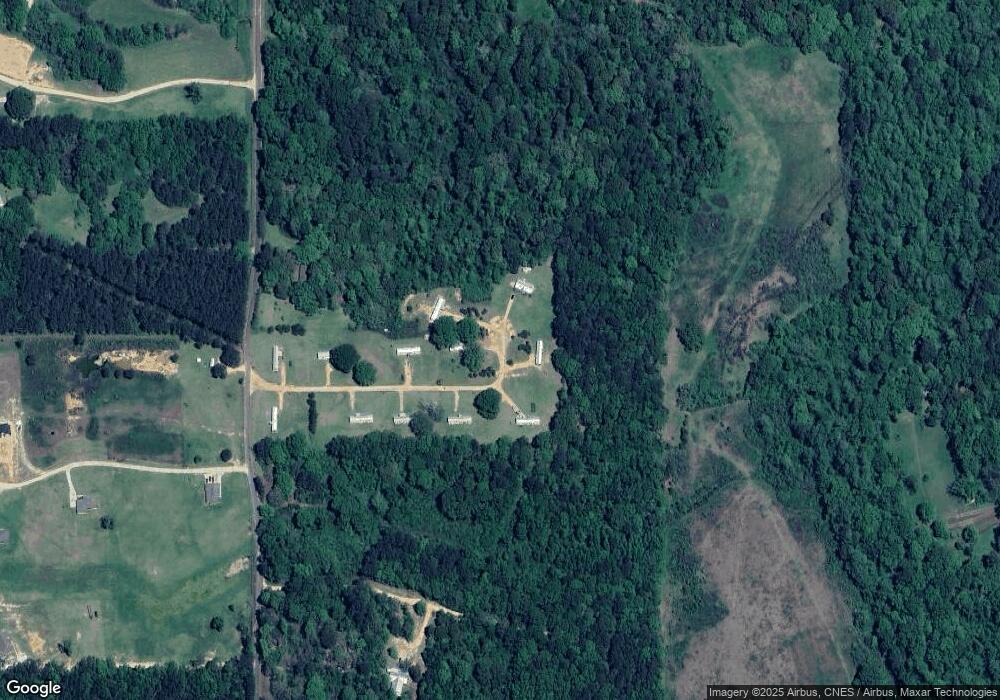 1004 Baskin Ln, McComb, MS 39648 - photo 1