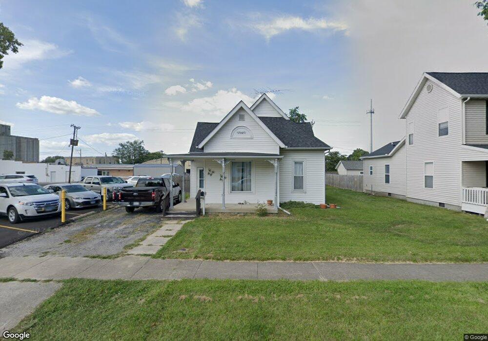 106 E Daggy St, Tuscola, IL 61953 - photo 1