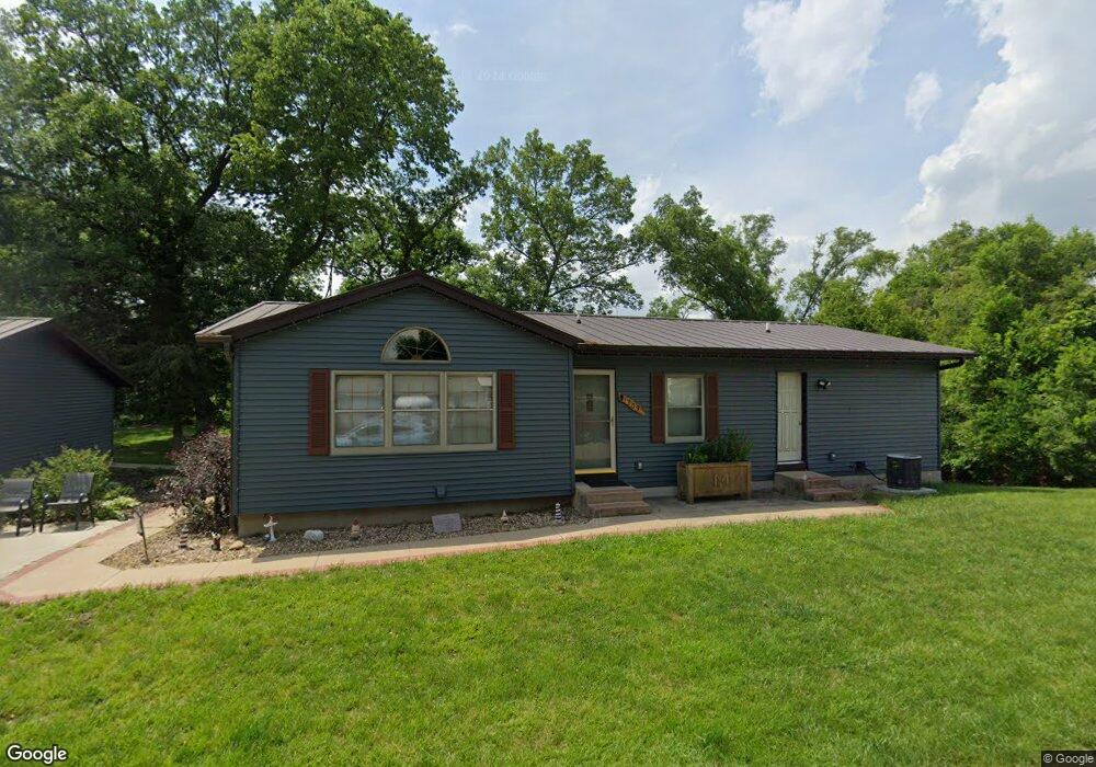 1209 Memory Ln, Cedar Rapids, IA 52403 - photo 1