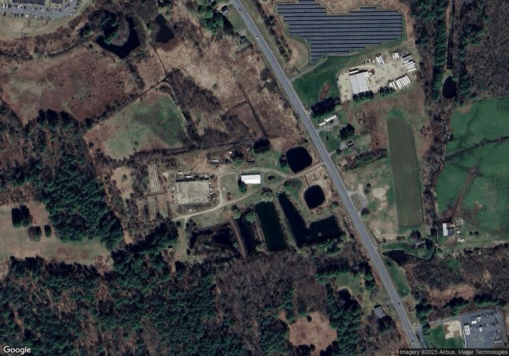 500 Sunderland Rd, Amherst, MA 01002 - photo 1