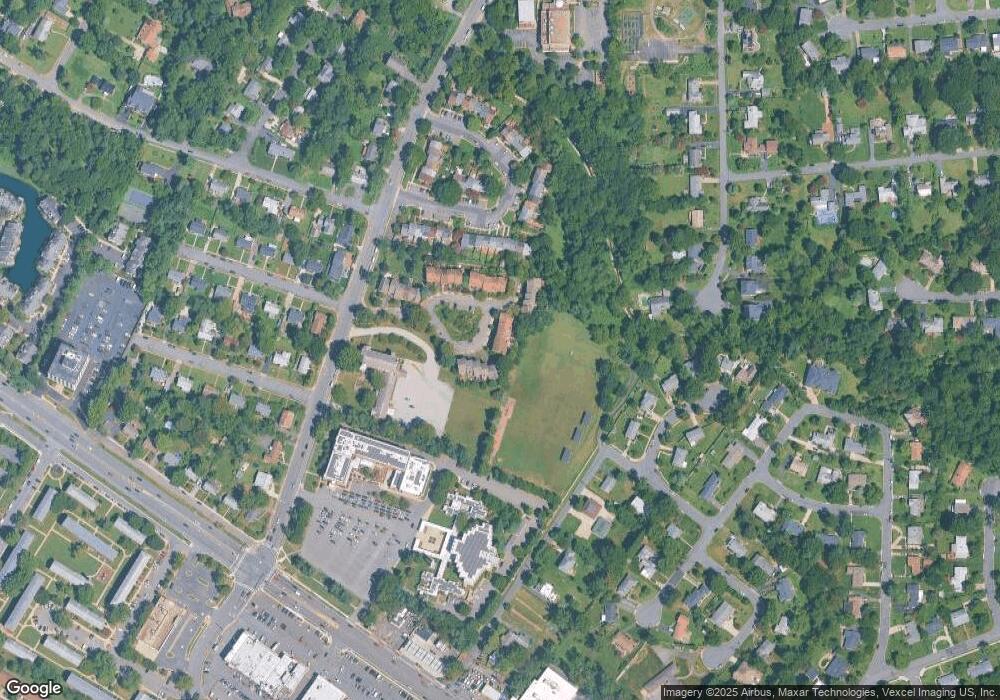 5909 Munson Ct, Falls Church, VA 22041 - photo 1