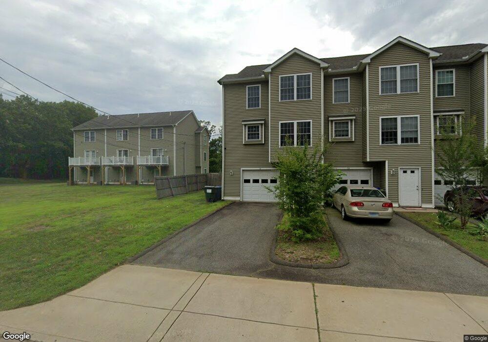 61 Hollis Dr unit 3, Meriden, CT 06451 - photo 1