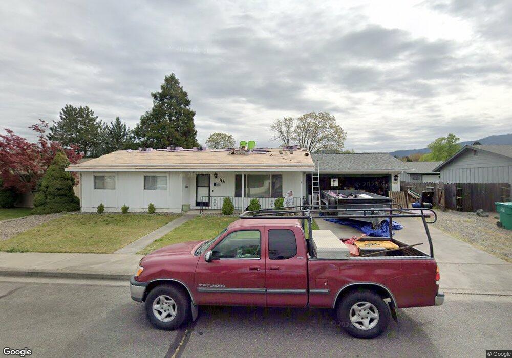 1891 Meadow Glen, Grants Pass, OR 97527 - photo 1