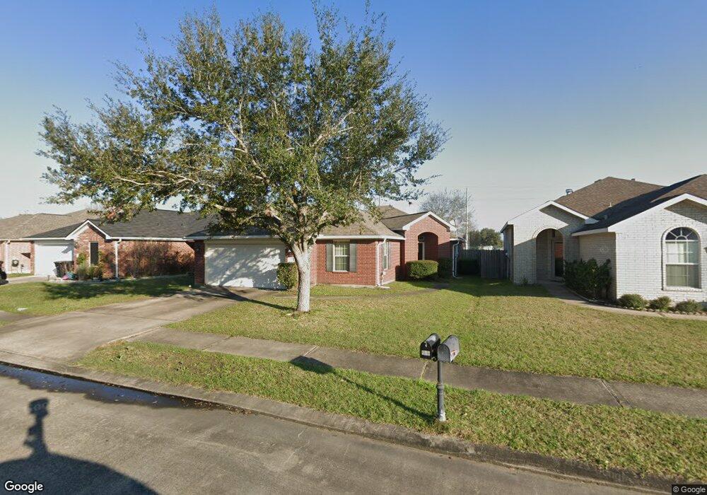 703 Columbia St, Alvin, TX 77511 - photo 1