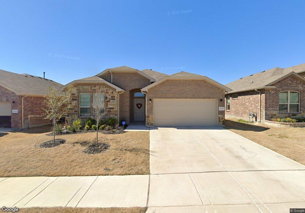 2320 Waggoner Ranch Dr, Weatherford, TX 76087 - photo 1