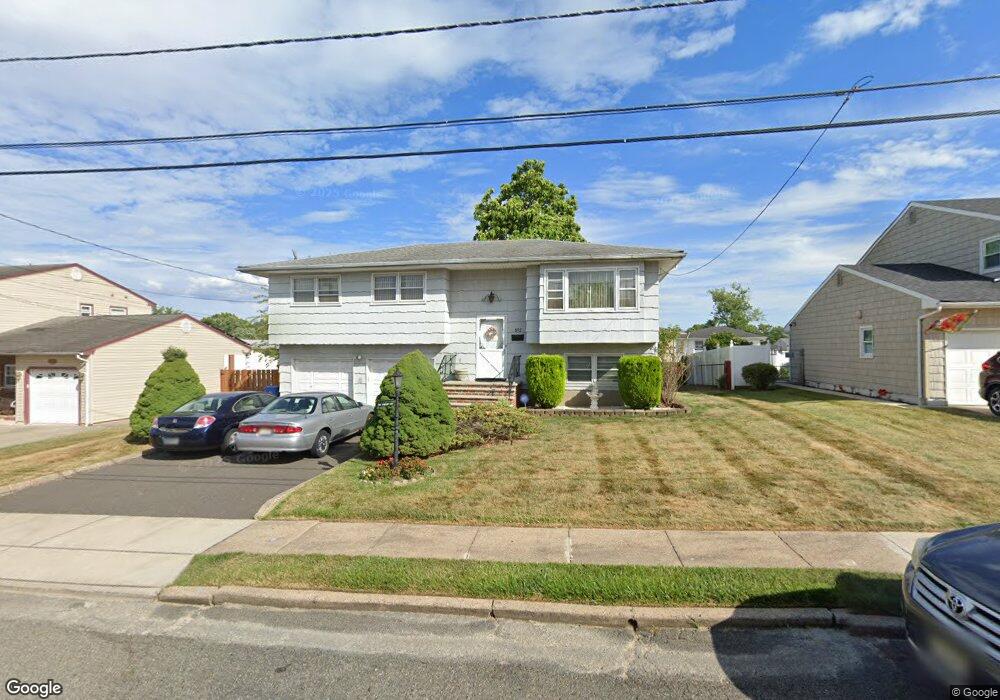892 Rowson Ave, Perth Amboy, NJ 08861 - photo 1