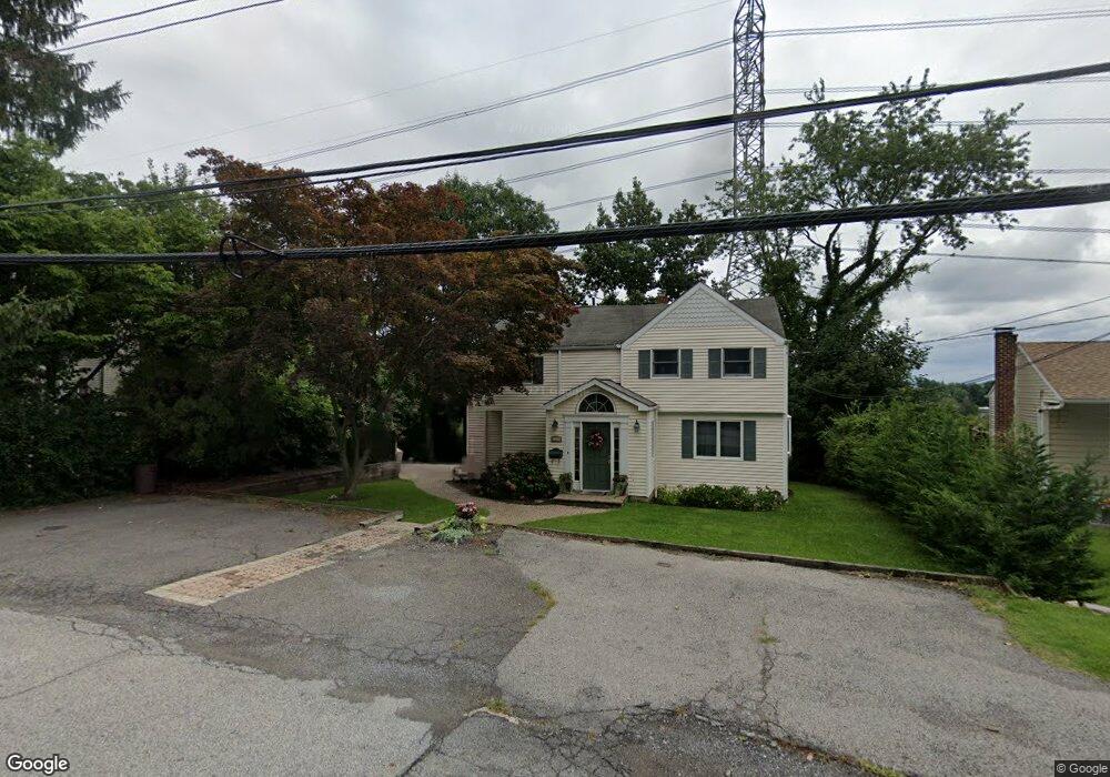 129 Roundhill Dr, Yonkers, NY 10710 - photo 1