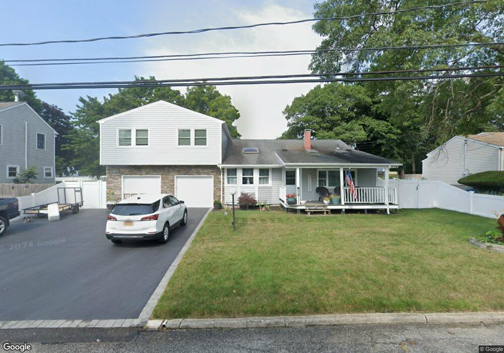 2814 Acorn Ave, Medford, NY 11763 - photo 1