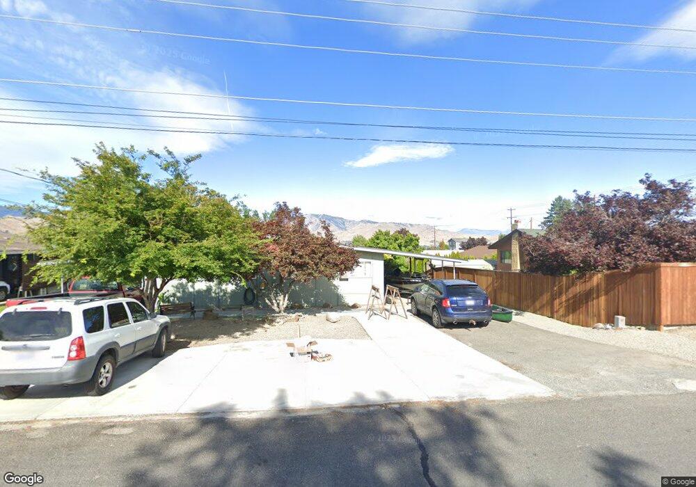 924 N James Ave, East Wenatchee, WA 98802 - photo 1