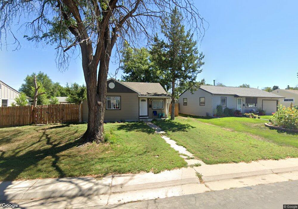 816 Kenton St, Aurora, CO 80010 - photo 1