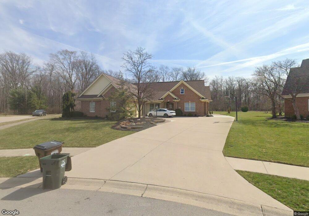 225 Locust Ct, Bluffton, OH 45817 - photo 1