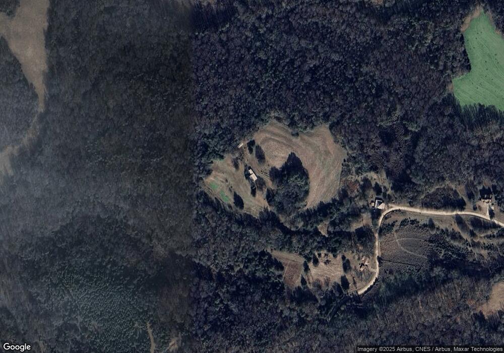 816 Red Hill Rd, Carnesville, GA 30521 - photo 1