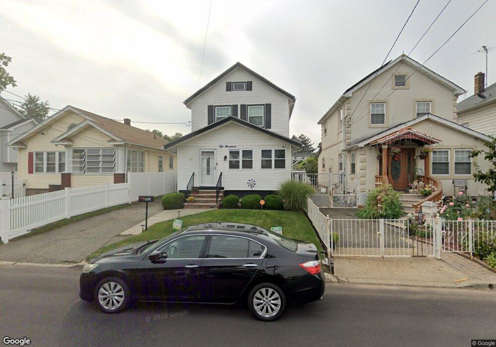 1019 Wheatsheaf Rd, Linden, NJ 07036 - photo 1