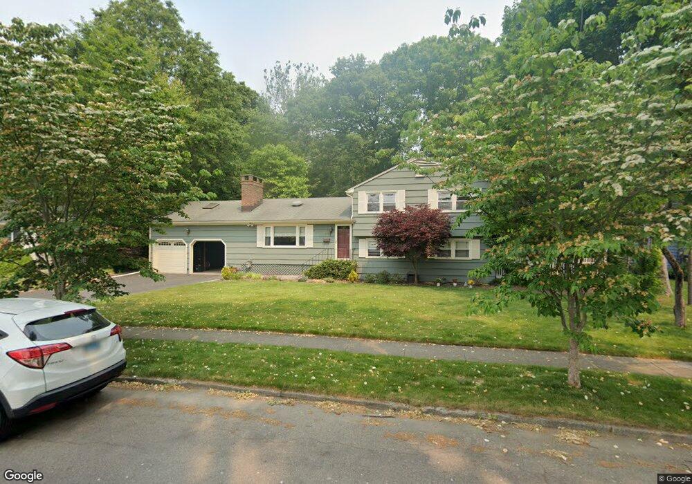 248 Partridge Ln, Fairfield, CT 06824 - photo 1