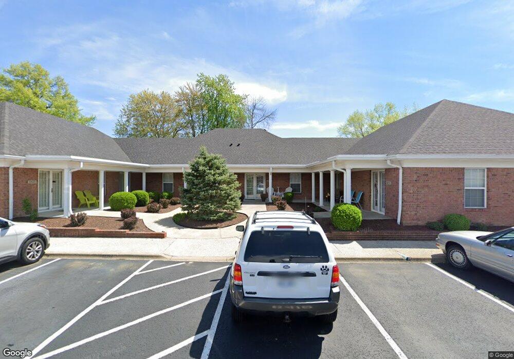 8421 Elsie Ct, Louisville, KY 40228 - photo 1