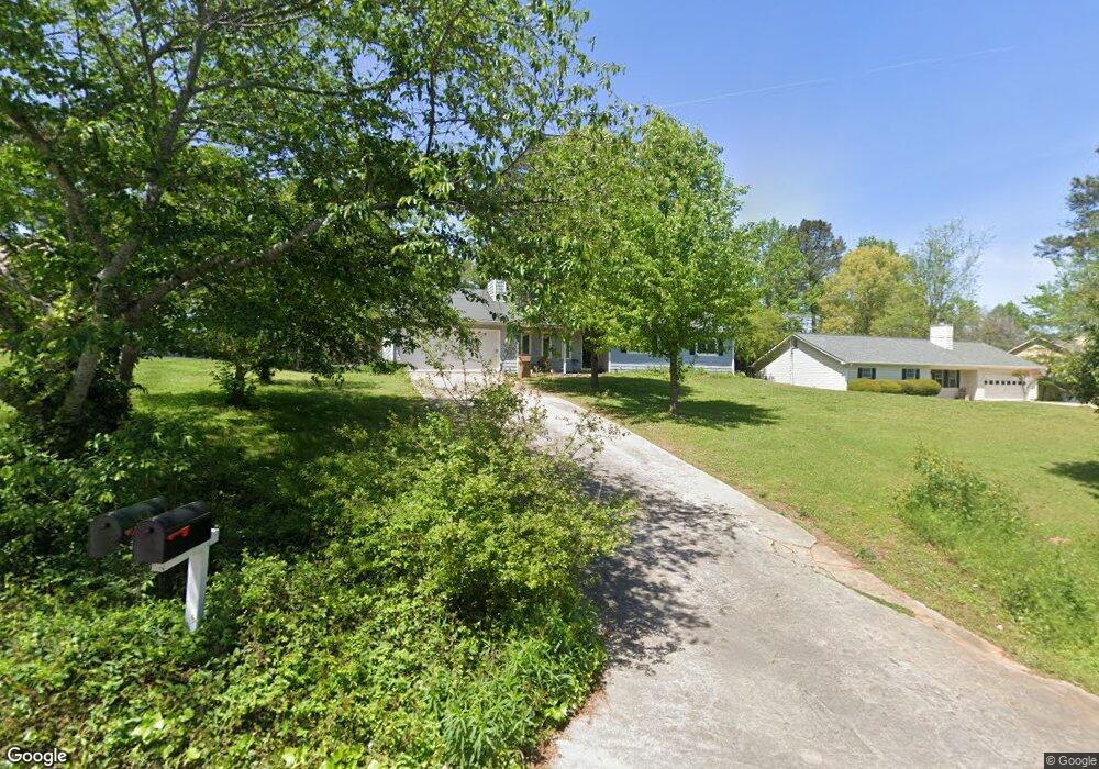 6170 Shoreland Cir, Buford, GA 30518 - photo 1