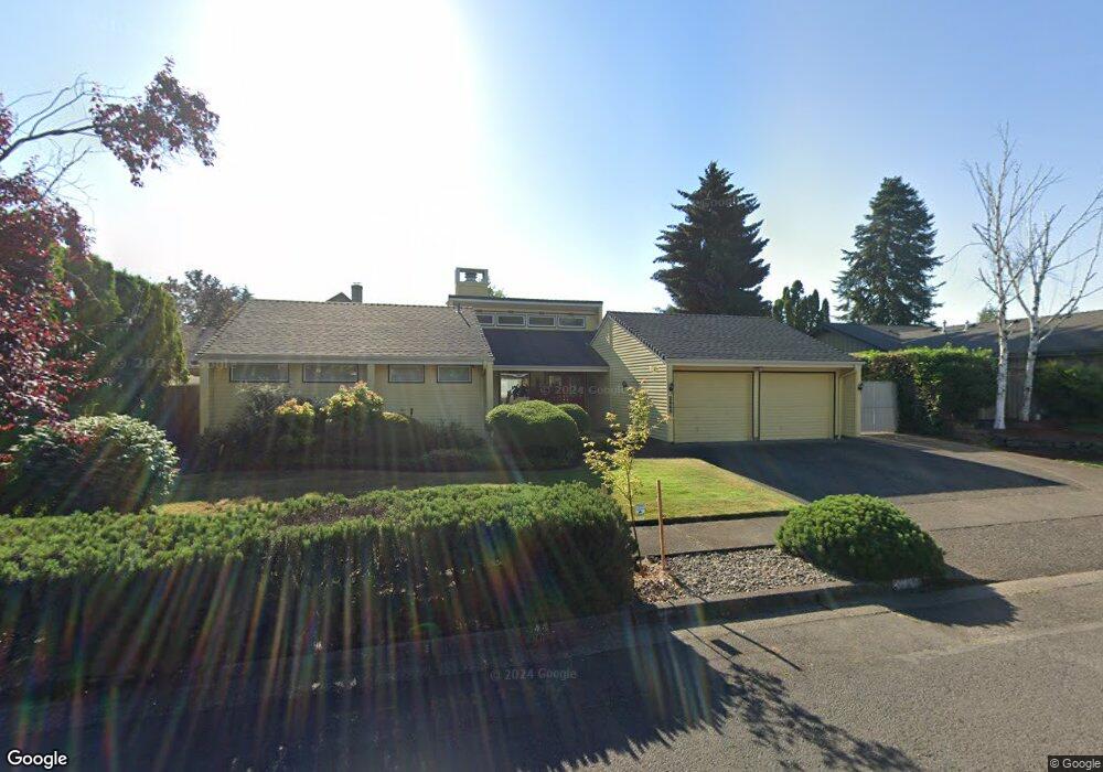 2869 Metolius Dr, Eugene, OR 97408 - photo 1