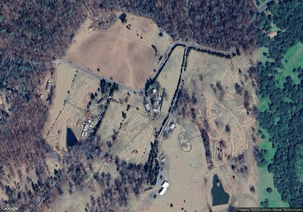 188 Lizzie Mills Rd, Castleton, VA 22716 - photo 1