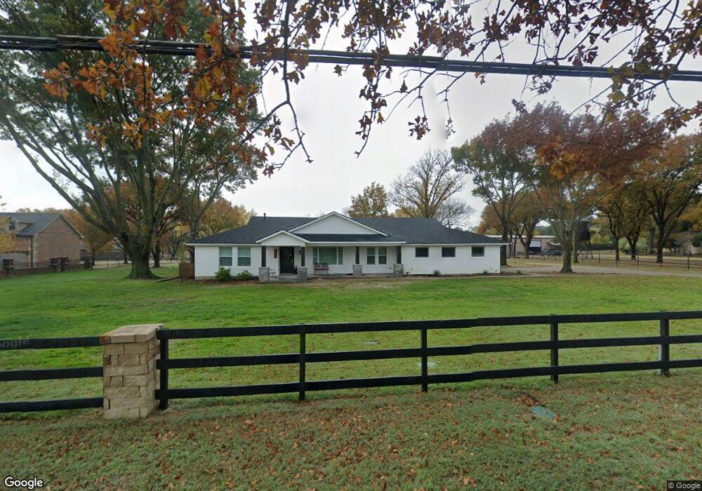 8900 Kirk Ln, North Richland Hills, TX 76182 - photo 1