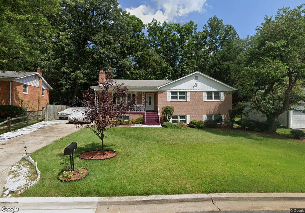 6412 Glen Oak Dr, Temple Hills, MD 20748 - photo 1
