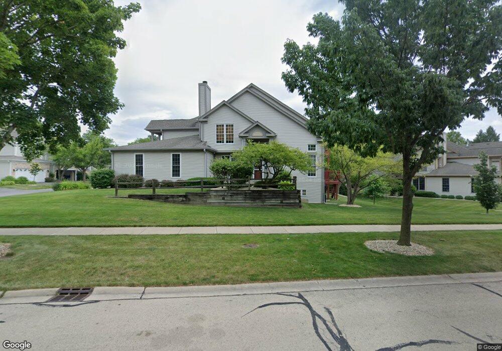 1548 Treeline Ct unit 404, Naperville, IL 60565 - photo 1