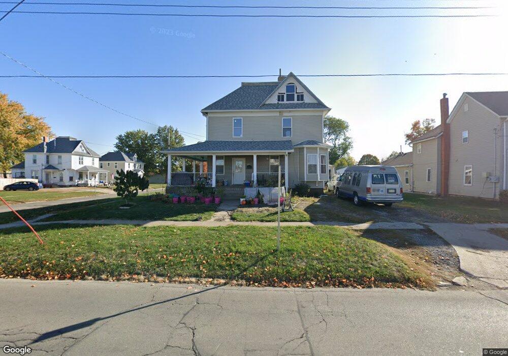 202 E 4th St S, Newton, IA 50208 - photo 1