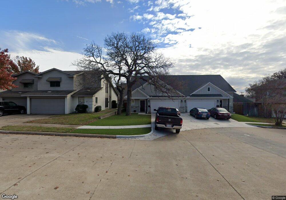 216 Wayside Ct, Bedford, TX 76021 - photo 1
